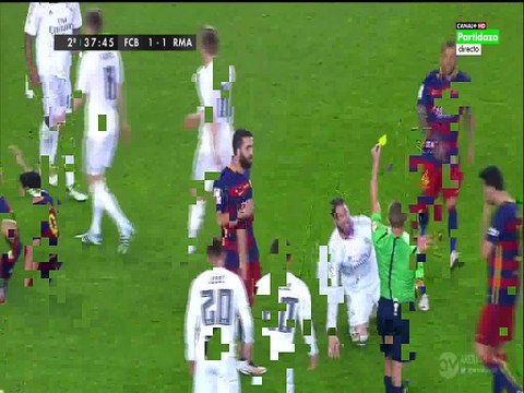 Sergio Ramos Horror Faul vs Luis Suárez and Red Card