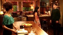 Stef and Lena Christmas Deleted Scene kiss