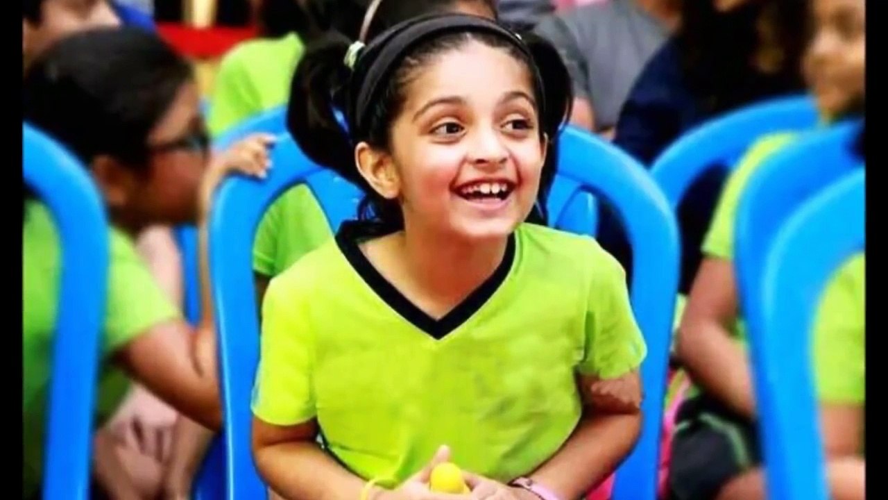 Thala Ajith with son Aadvik, daughter Anoushka & wife Shalini Unseen Rare Video