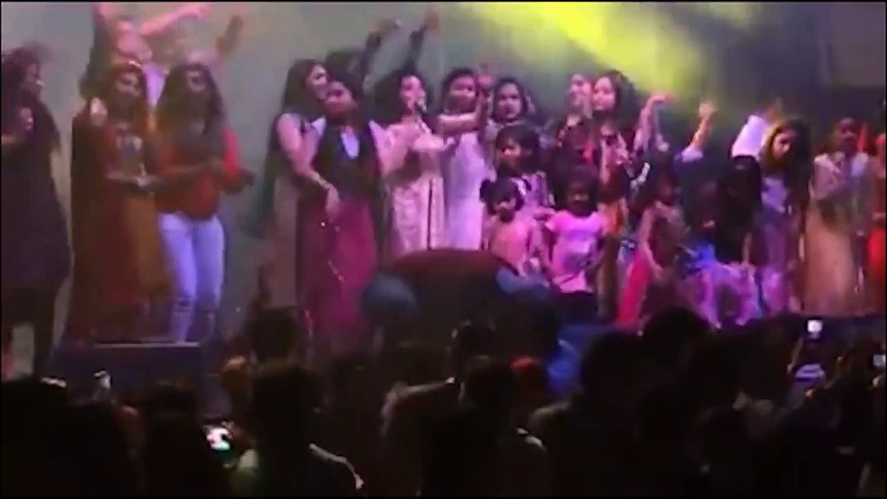 ফ্লোরিডায় পড়শির ‘লুঙ্গি ড্যান্স’