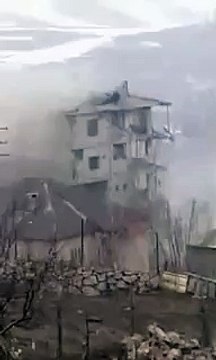 Turkish Forces blow up a house in Kurdish town of Yuksekova (Gever)