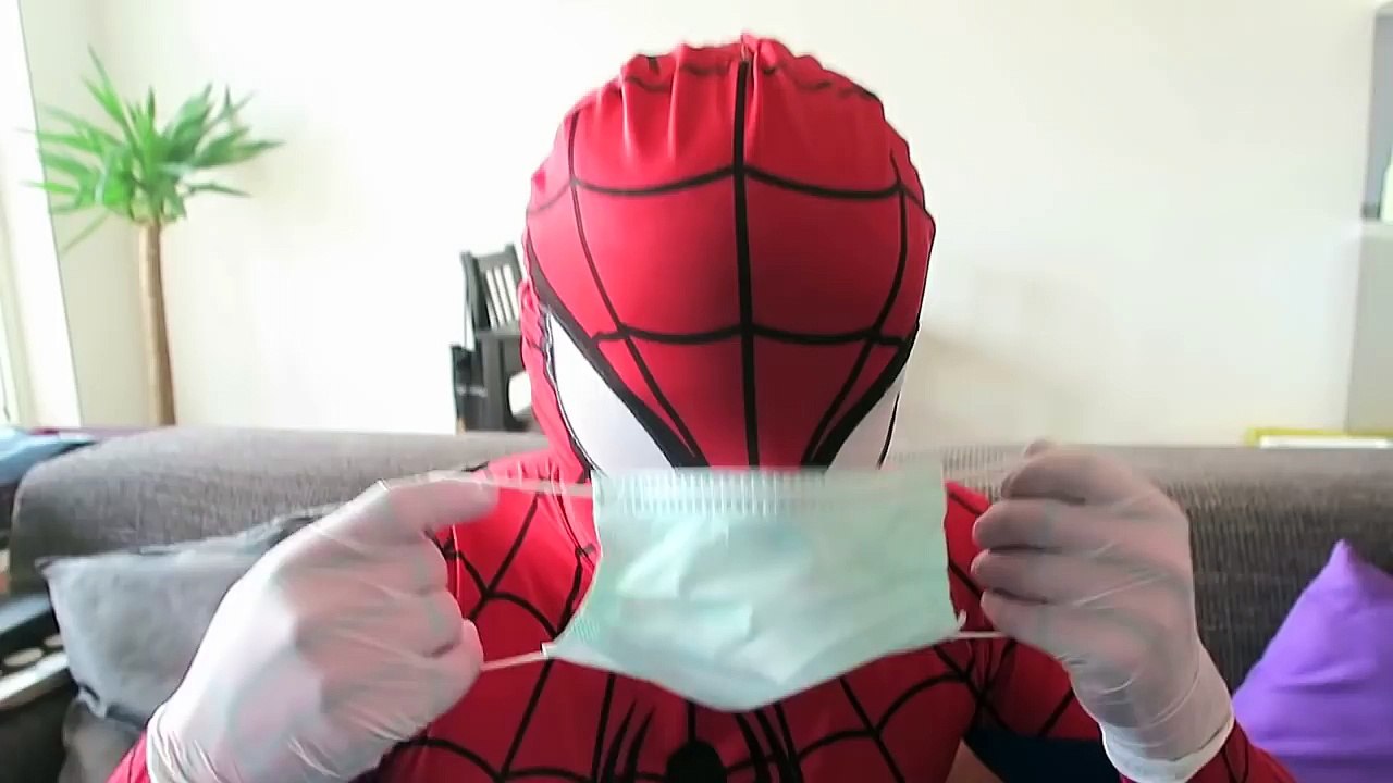 PREGNANT FROZEN ELSA vs EVIL ELSA ! Spiderman Doctor!  Spiderbaby Fun Superhero Movie in Real Life