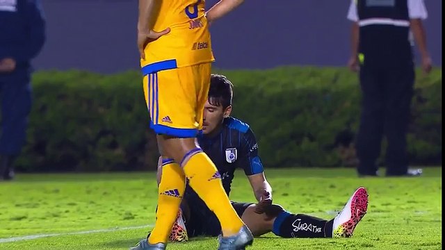RED CARD Tigres, Jesús DUEÑAS No. 29 | @tigresoficial @Club_Queretaro #SCCL #AFICIONADOS - Concacaf 06-04-2016