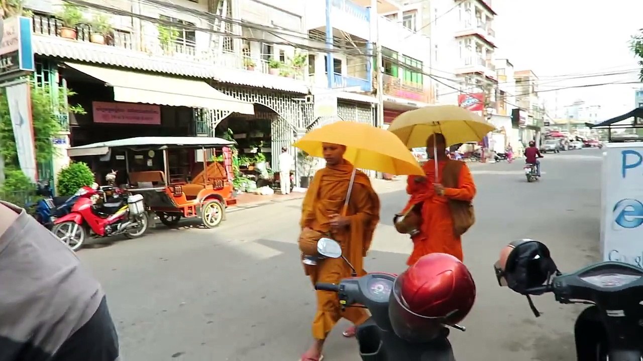 CRAZY TUK-TUK DRIVERS!