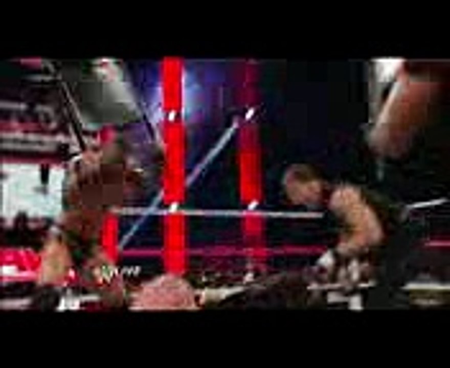 Big Show vs. The Shield & Randy Orton - 4-on-1 Handicap Match- Raw_ Nov. 4_ 2013