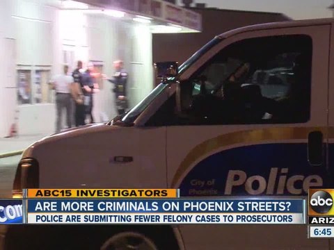 Phoenix police solving fewer felony cases