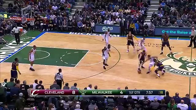 Super Giannis Antetokounmpo Free Throw Line Dunk - April 5, 2016