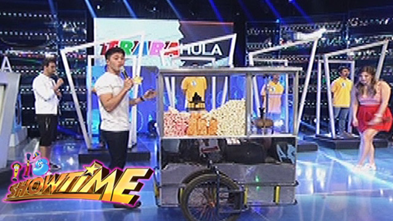 It's Showtime: Arron Villaflor plays TrabaHula!