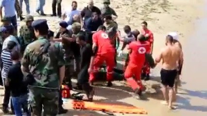 ابن ينقذ والده من الغرق فيغرق الابن شاهدوا الموقف المؤثر جدا