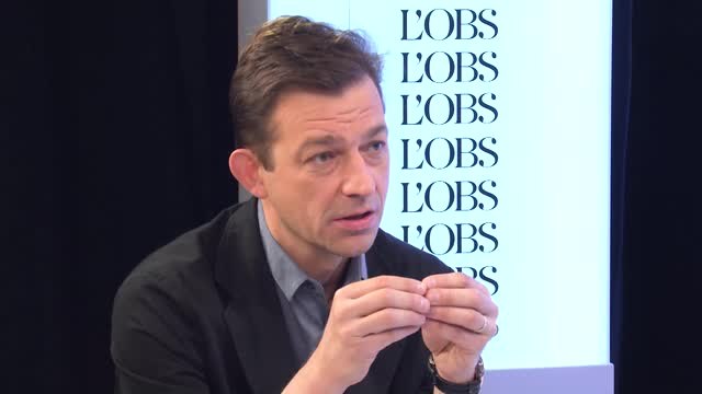 Le Clash politique Figaro-l'Obs : Salafisme, Valls en fait-il trop ?