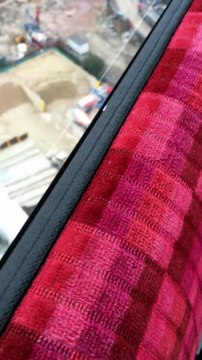 Il filme une créature géante et inconnue dans la Tamise à Londres