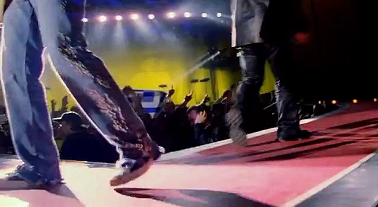 U2 Go Home DVD Live Slane Castle 2001 (Full Concert) 28