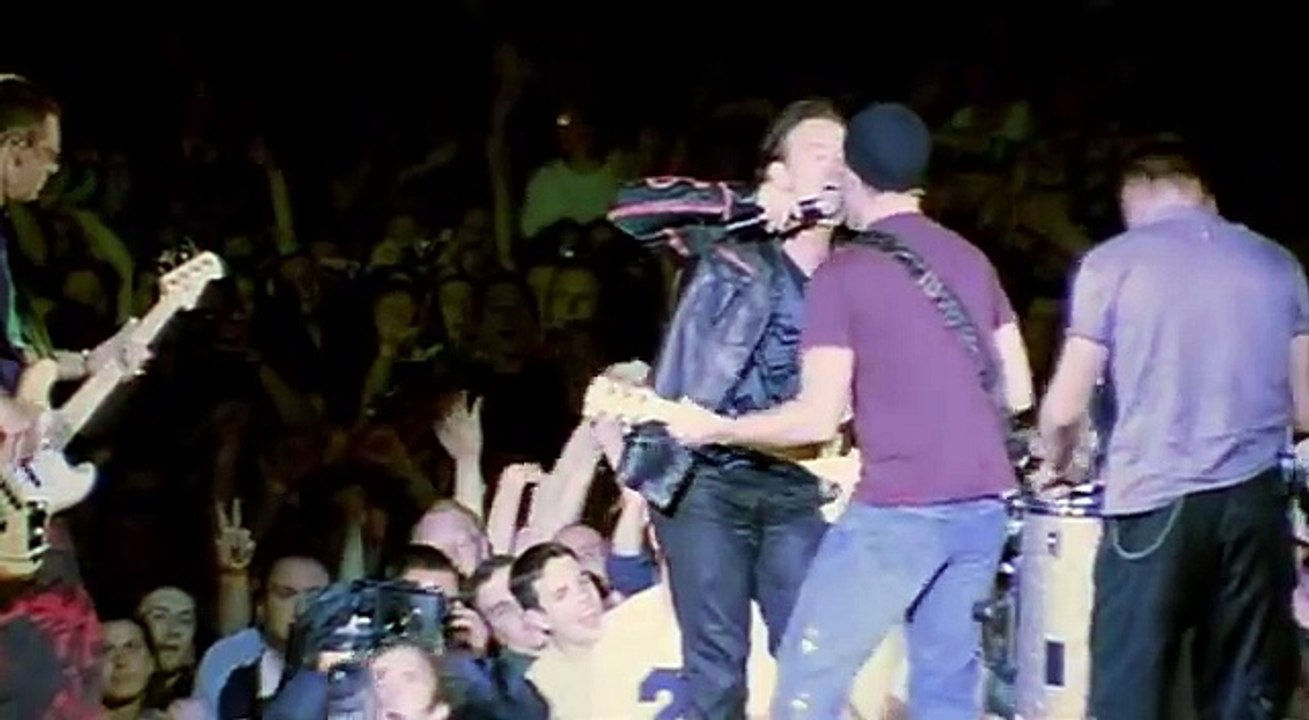 U2 Go Home DVD Live Slane Castle 2001 (Full Concert) 30