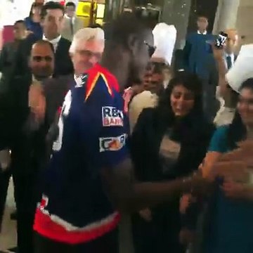 This is how Carlos Brathwaite was welcomed by Delhi Daredevils fans