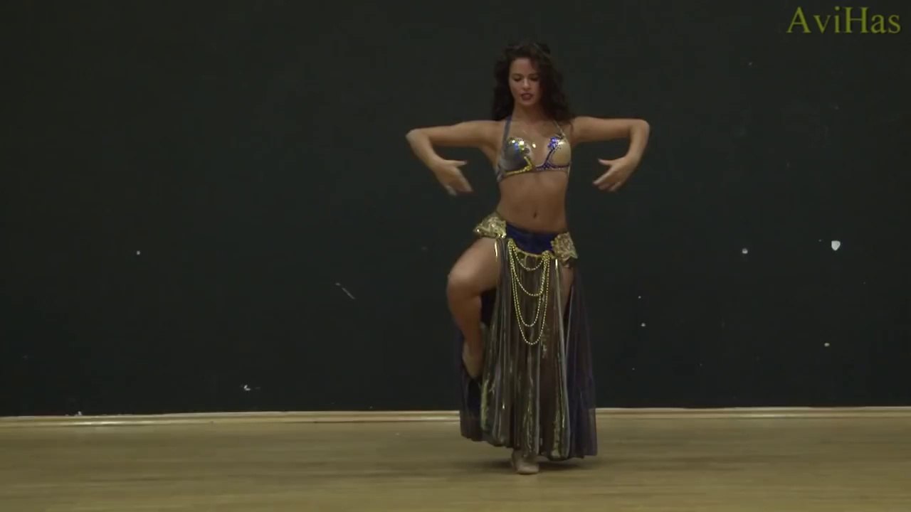 Bellydancing 11.000.000 views This Girl She is insane ! Subscribe !!! Natalyhay (1)