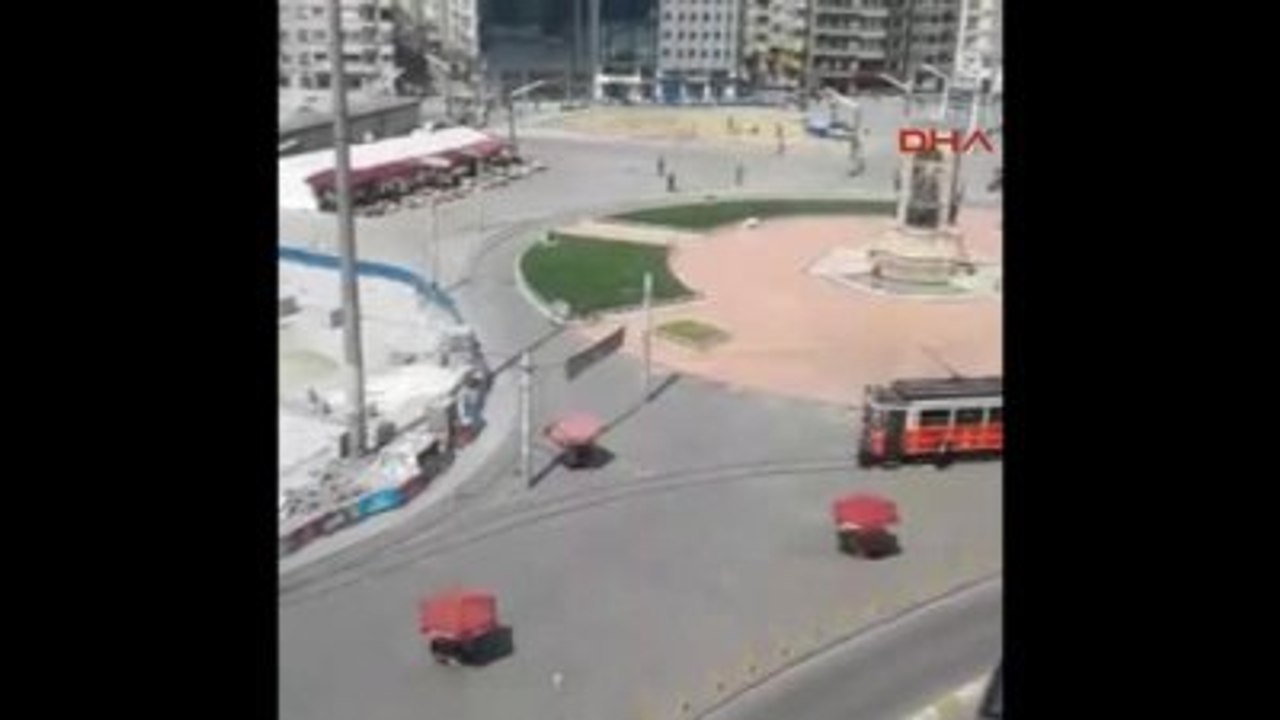 Taksim Meydanı'nda Havaya Ateş Açtı