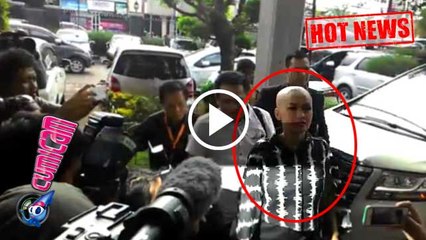 Plontos, Jupe Dihadang Puluhan Media di Pengadilan - Cumicam 06 April 2016