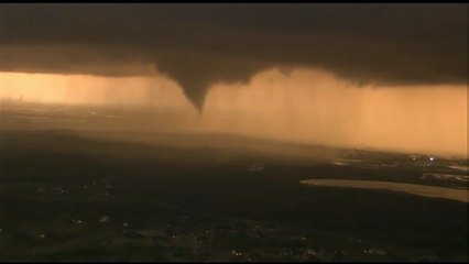 Une tornade vue du ciel