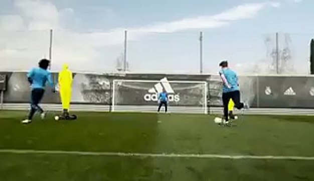 Quand Keylor Navas se prend pour René Higuita - Real Madrid