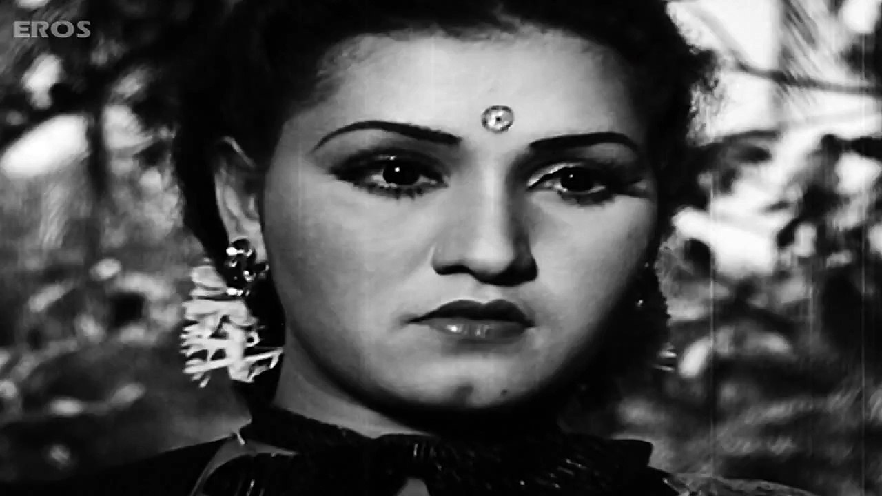 The sad past - Anmol Gadi