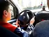 Araba sürmeyi öğrenemeyen çocuğun dramı
