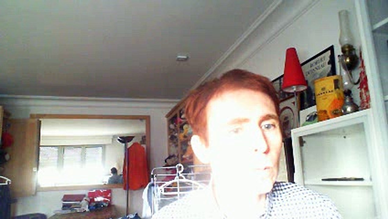 Wiwi égratigne "viens" des Garçons Bouchers