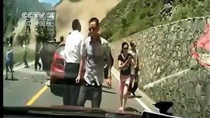 landslide video | live landsliding video