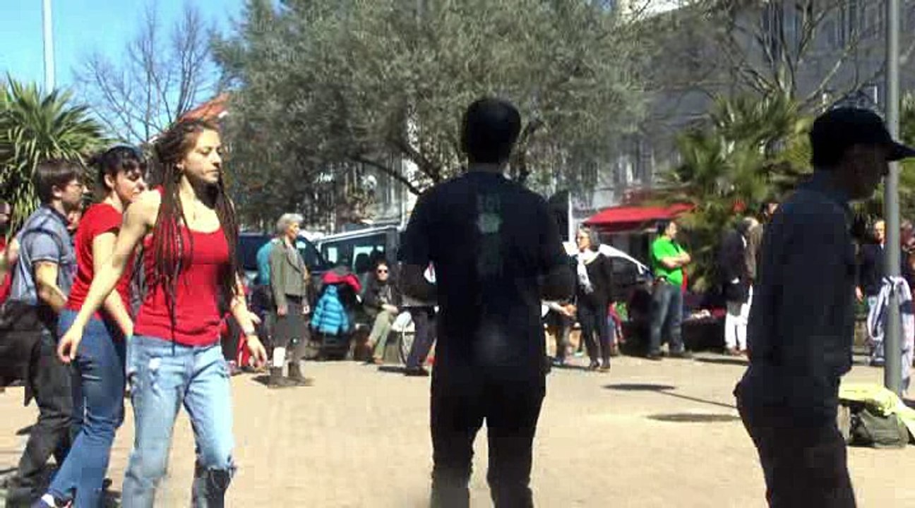 2 AVRIL 2016 - CE SAMEDI AU FOIRAIL - PAU -  FIN DE LA MATINÉE AVEC LES MENESTRERS GASCONS ET LES DANSEURS DE ZARAGOZA ET DE SABINANIGO.