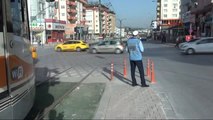 Gaziantep Sola Dönüşün Yasaklandığı Kavşakta Zabıta Nöbet Tutuyor Ek