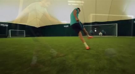 Diego Costa doblega a dos porteros