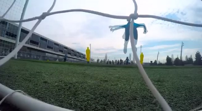 Keylor Navas recrea el escorpión de René Higuita