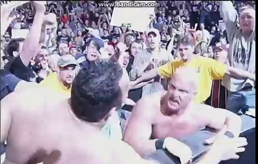 'Stone Cold' Steve Austin vs. The Rock - WWF Championship (Raw 1998)