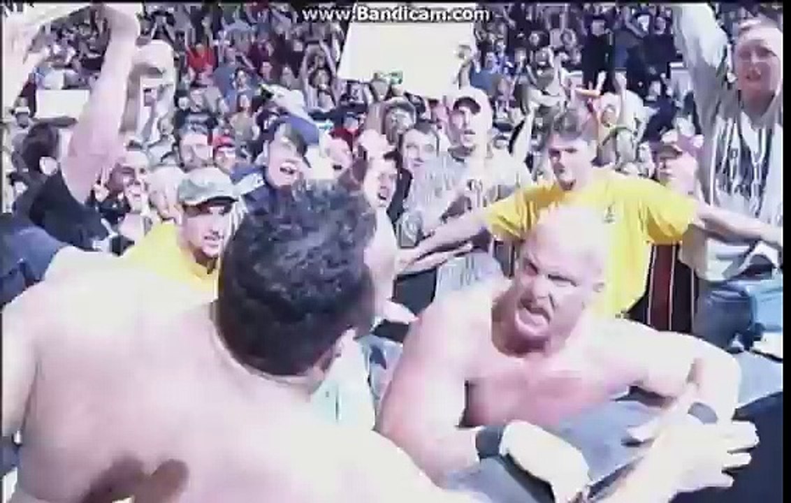 'Stone Cold' Steve Austin vs. The Rock - WWF Championship (Raw 1998)