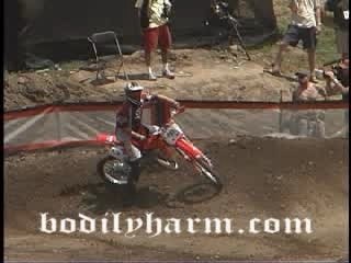 keke fait de la moto cross