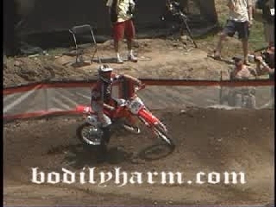keke fait de la moto cross