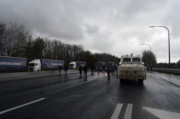 Taxe kilométrique: La police fait lever les barrages dans le calme à Tournai