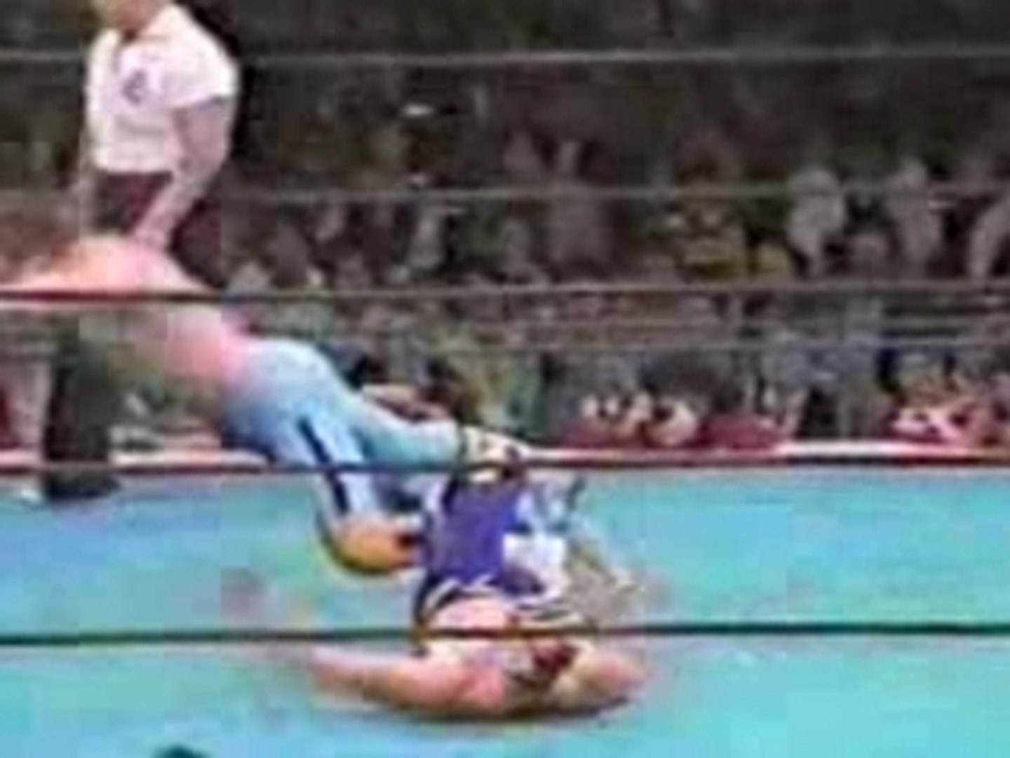 Dynamite Kid v. Tiger Mask (4/23/81) - video Dailymotion