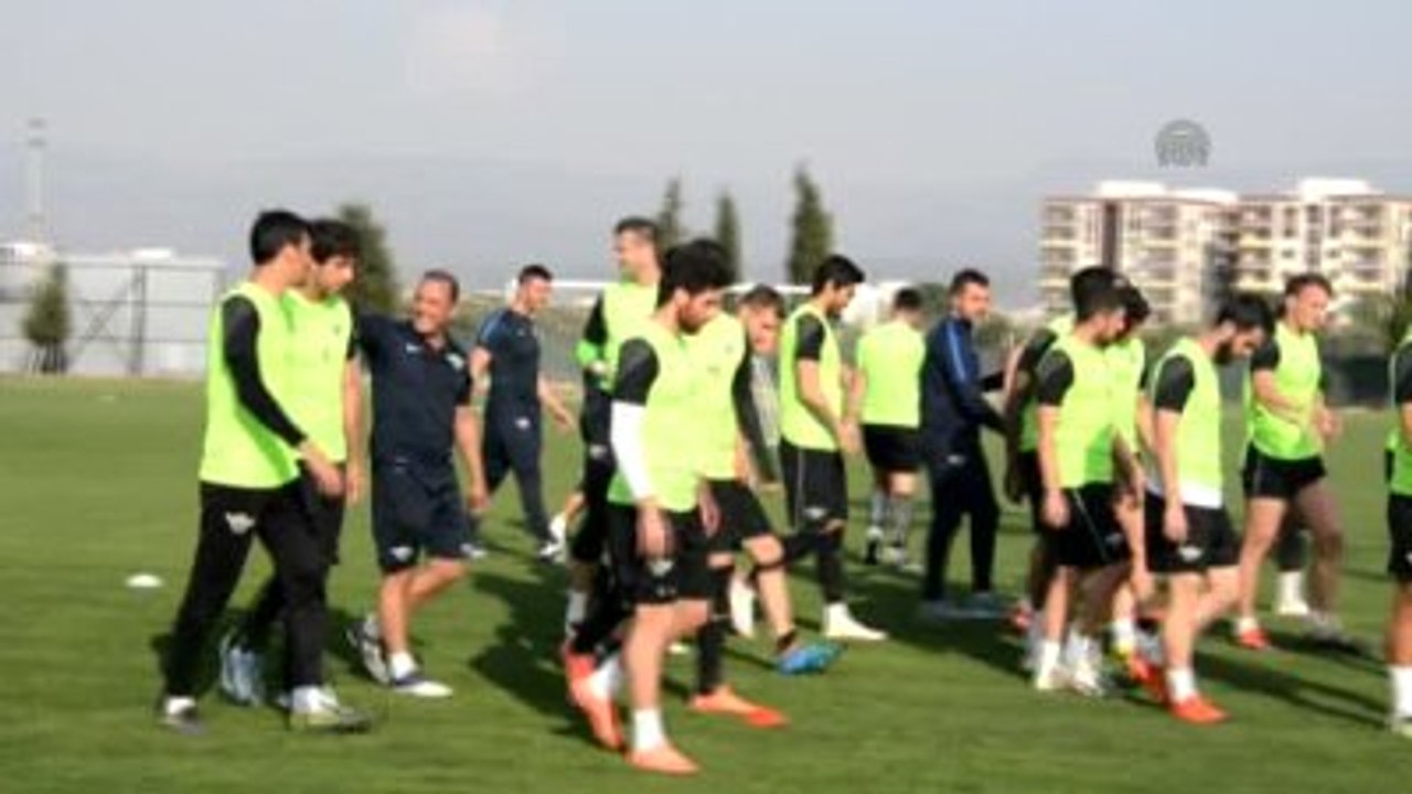 Akhisar Belediyespor Teknik Direktörü Arslan