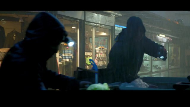 Tráiler de Cerca de tu casa , dirigida por Eduard Cortés y protagonizada por Silvia Pérez Cruz y Lluis Homar