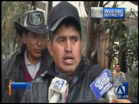 El invierno provocó daños en la vía Santa Lucia