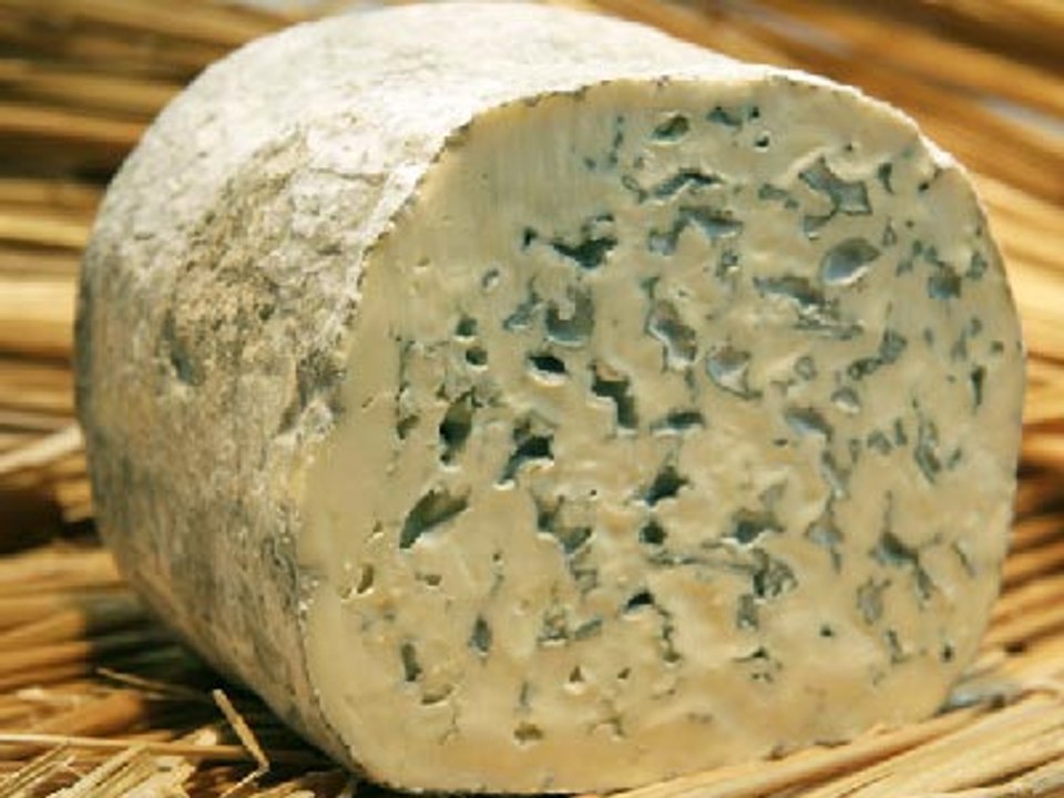 ΤΟ ΓΑΛΛΙΚΟ ΤΥΡΙ ΦΟΥΡΜ ΝΤ'ΑΜΠΕΡ - LE FROMAGE FOURME D'AMBERT
