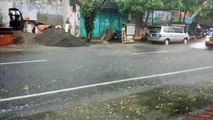 Xiaomi Redmi Note 2 slow motion - Car on the hard rain