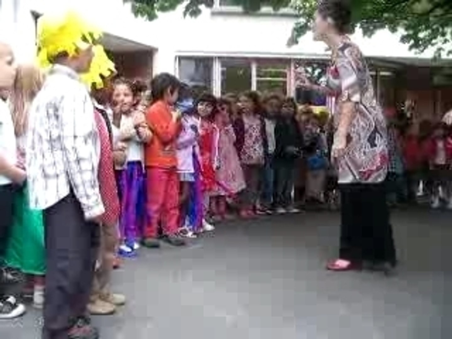 Chorale Un Petit Poisson Un Petit Oiseau Vidéo