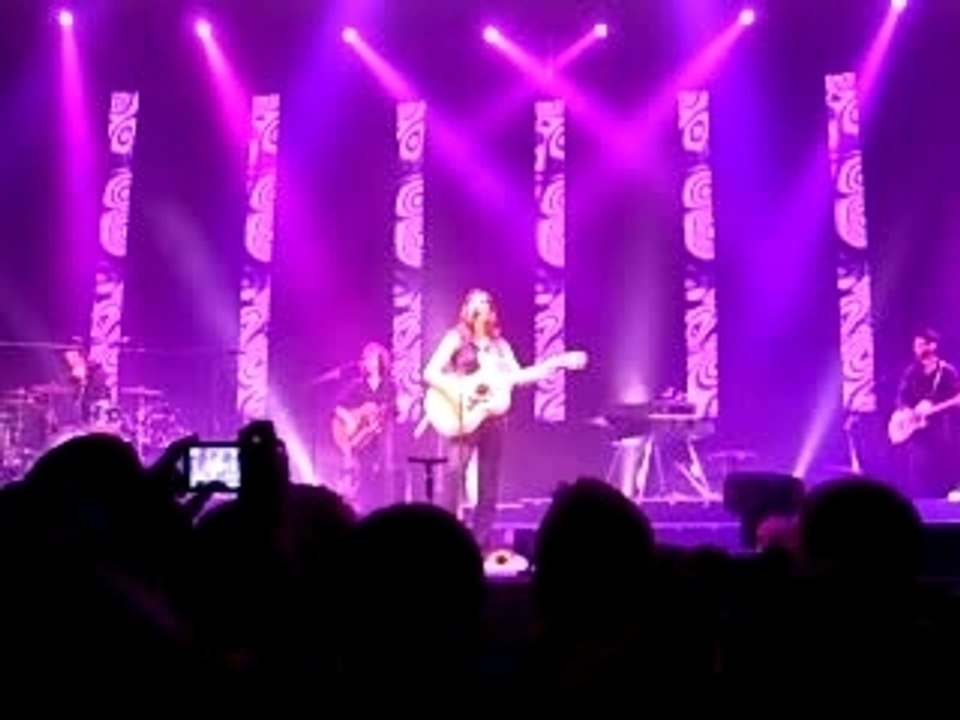 Zazie - Flower Power - Concert - Totem