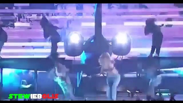 Iggy Azalea ● Performs Team - IHeartRadio Music Awards 2016 ● April 2016 ● HD