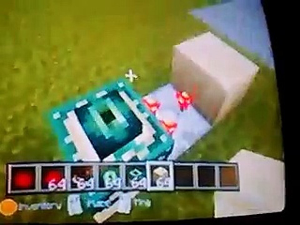 Minecraft Xbox playstation psvita wiiu how to make a rapid fire dispenser i figured it out myself (World Music 720p)