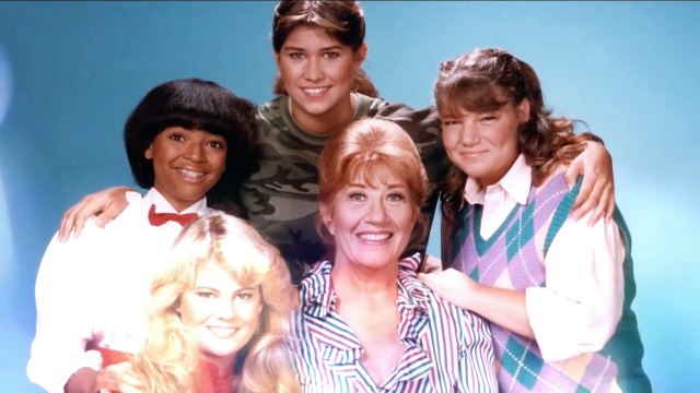 Kim & Sasha's Foxtrot - Dancing with the Stars