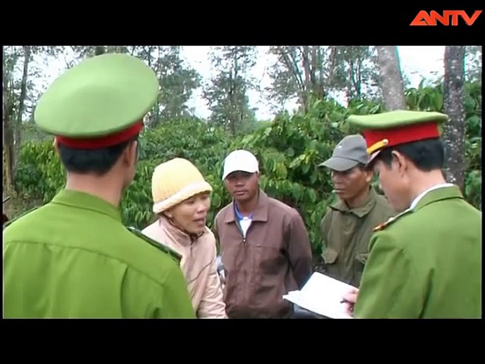 Bé gái 5 tuổi bị hiếp, giết trong vườn cao su - Hành Trình Phá Án Mới Nhất 2015