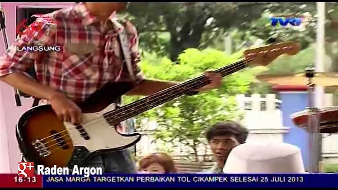 SALEENA BAND [Jangan Pernah Berubah] Live Keren TVRI (11-07-2013)