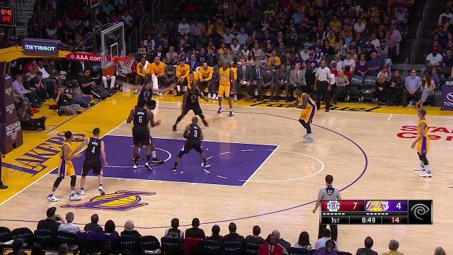 Kobe Bryant's Tough Reverse Layup